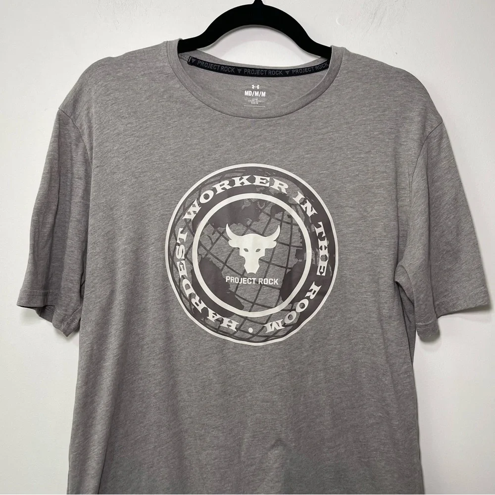 *Sold*
Under Armour Project Rock Men’s Gray Graphic T shirt M “Hardest Worker” - Picture 3 of 10